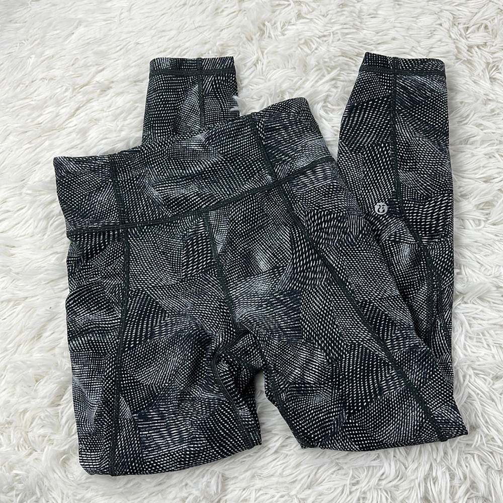Lululemon Time To Sweat Crop 23" Velocity Mesh Island Mist Black